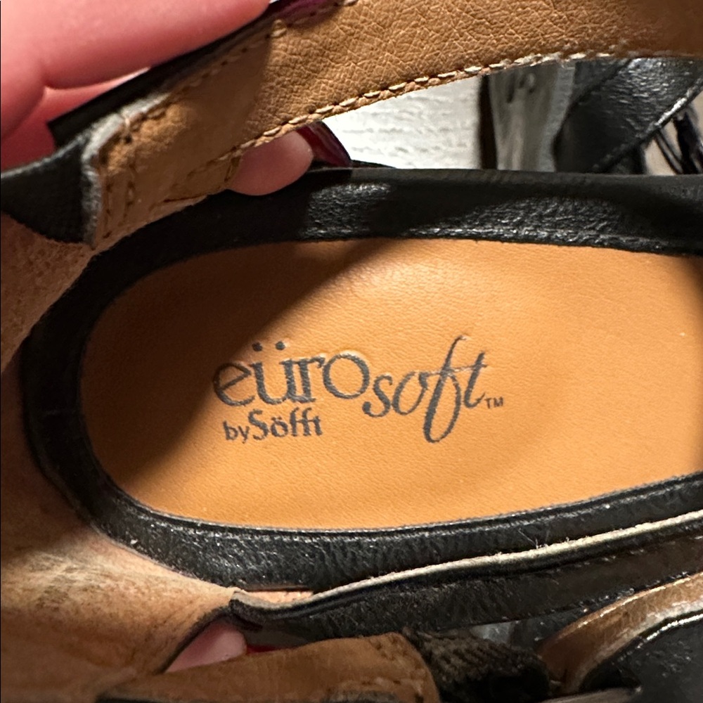 Euro soft by Sofft strappy black sandals, size 9.5 - Picture 6 of 8